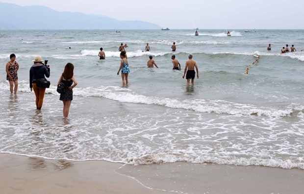 Foreign visitors to Da Nang rise in Lunar New Year hinh anh 1