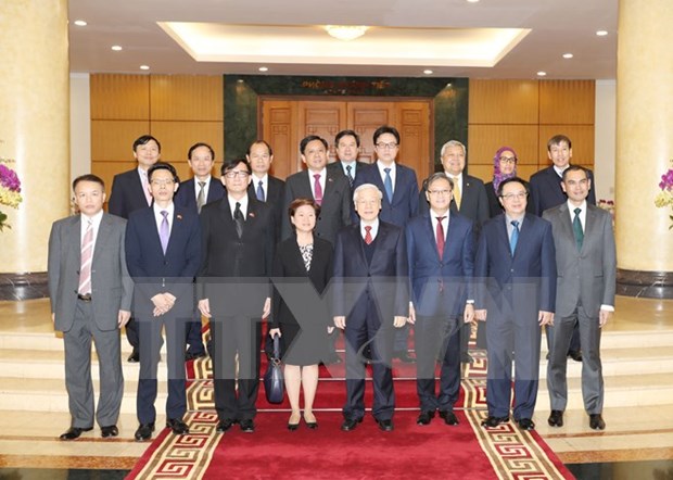 Party leader receives ASEAN members’ diplomatic representatives hinh anh 1