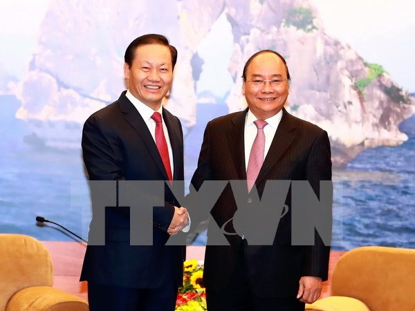Guangxi pledges to contribute to Vietnam – China ties hinh anh 1