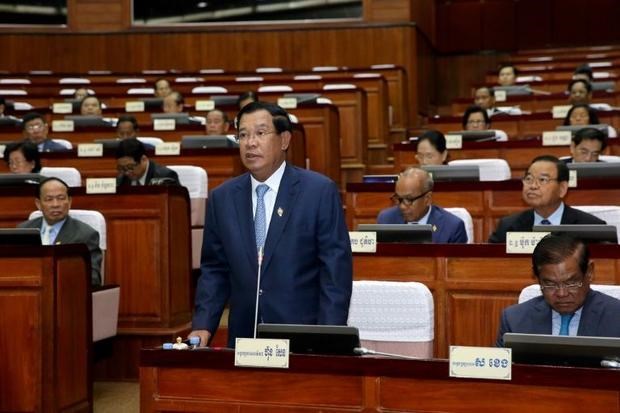 Cambodia approves amended law on political parties hinh anh 1