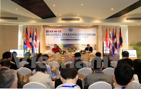 Pak Beng hydropower plant on Mekong River discussed at Laos forum hinh anh 1