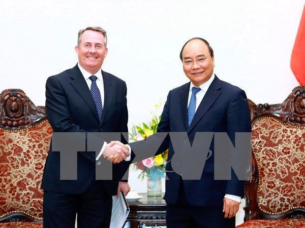 Prime Minister receives UK Secretary of State for International Trade hinh anh 1