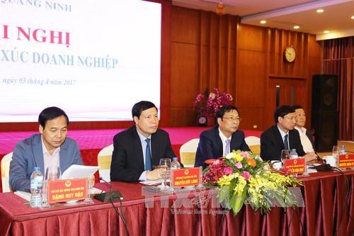 Quang Ninh authorities talk with businesses hinh anh 1