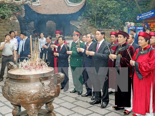 President pays tribute to nation founders hinh anh 1