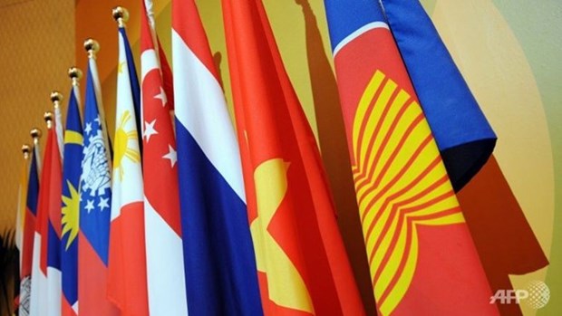 ASEAN finance ministers commit to promoting economic growth hinh anh 1