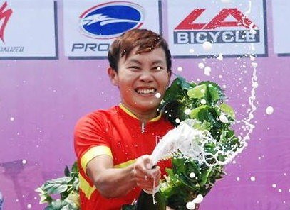 Vietnamese racer leads Tour of Thailand after two stages hinh anh 1