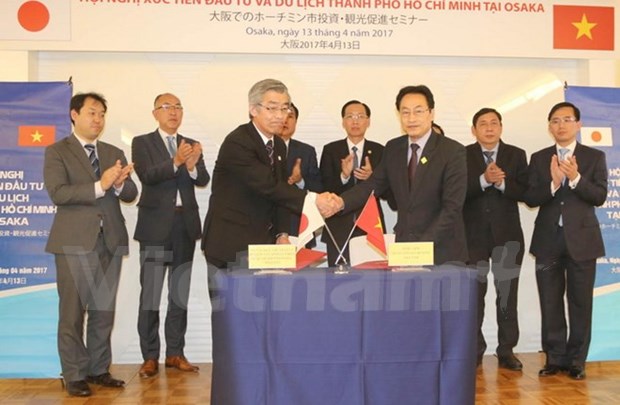 HCM City bolsters investment, tourism links with Kansai region hinh anh 1