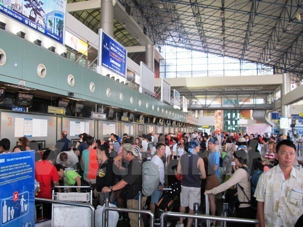 Number of delayed, cancelled flights decline hinh anh 1