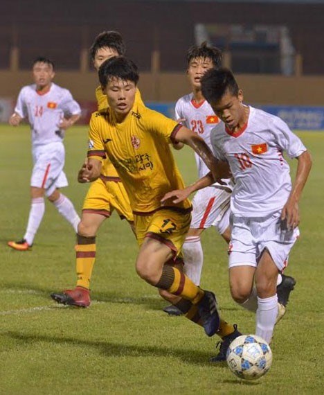 Vietnam lose 0-1 to Gwangju FC in U19s tourney hinh anh 1