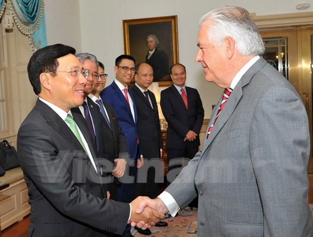 Vietnam, US talk to strengthen bilateral ties hinh anh 1