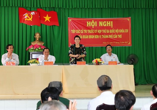 NA leader meets with Can Tho voters hinh anh 1