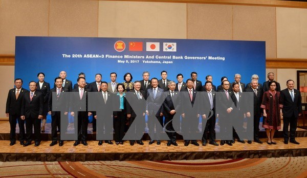 ASEAN+3 agrees to boost finance, trade cooperation hinh anh 1