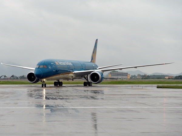 Vietnam Airlines receives 11th Boeing Dreamliner hinh anh 1