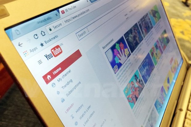 Google blocks 1,500 harmful clips at Vietnam’s request hinh anh 1