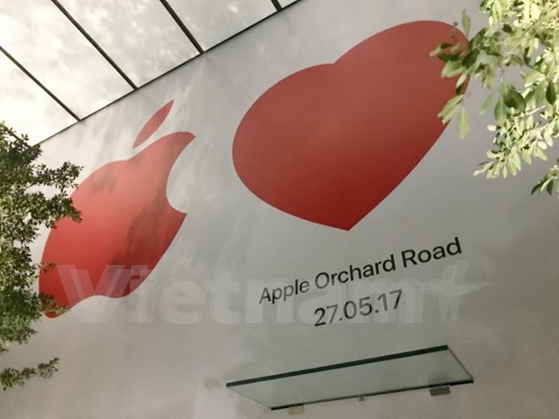 Apple to launch first retail store in Southeast Asia hinh anh 1