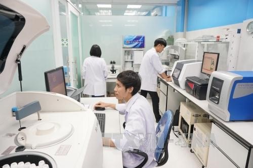 HCM City develops ward-level health centres hinh anh 1