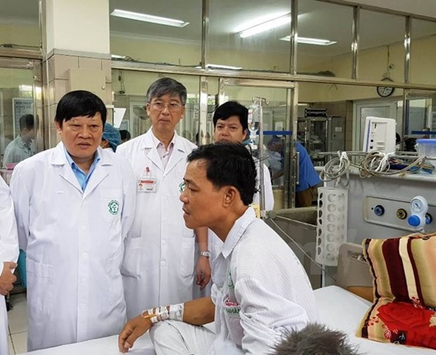 Deputy PM requests dealing with medical incident in Hoa Binh hinh anh 1