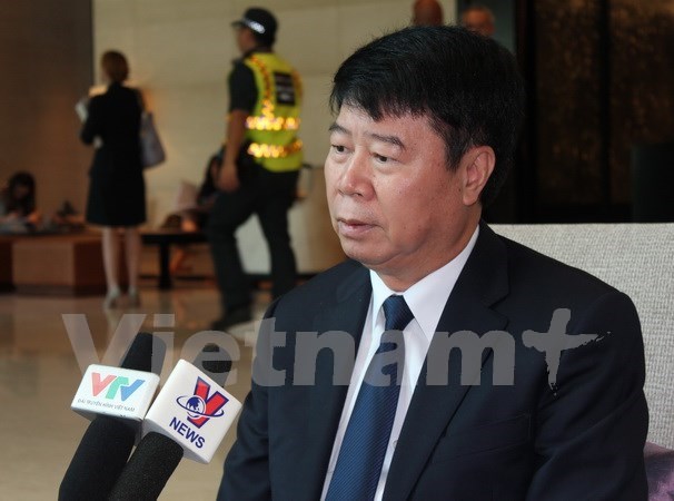 Vietnam proposes ASEAN, China operate hotline solving problem at sea hinh anh 1