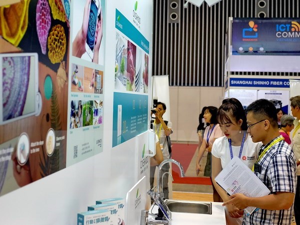 Int’l exhibitions on ICT, broadcast open in HCM City hinh anh 1