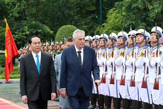 Vietnam, Czech Republic issue joint statement hinh anh 1
