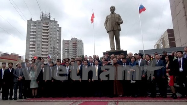 Ho Chi Minh statue inaugurated in Lenin’s birthplace hinh anh 1