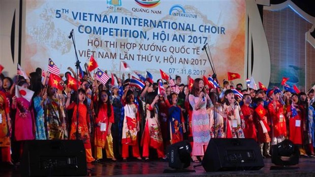 Over 1,000 artists attend Vietnam International Choir Competition hinh anh 1