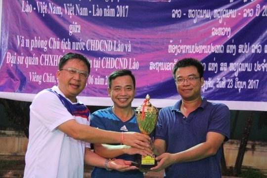 Vietnam-Laos friendly sports exchange opens in Vientiane hinh anh 1