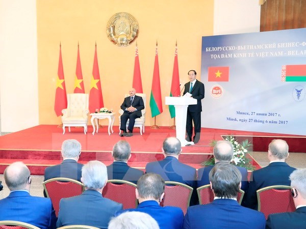Vietnam, Belarus look to boost economic links hinh anh 1