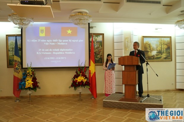 Ceremony marks Vietnam-Moldova diplomatic ties hinh anh 1