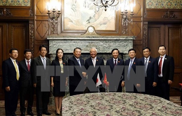 NA Vice Chairman Uong Chu Luu visits Japan’s upper, lower houses hinh anh 1