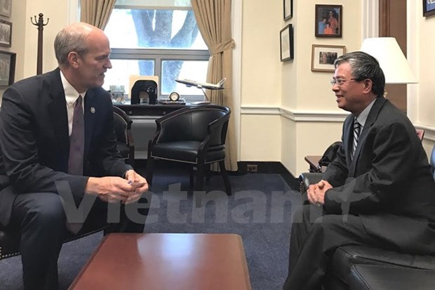 Vietnamese Ambassador to US meets Congressman Rick Larsen hinh anh 1