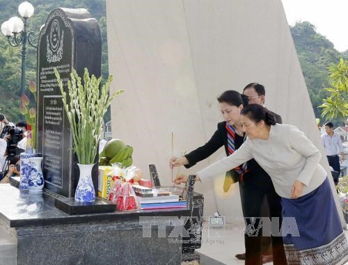 Vietnam, Lao legislative leaders commemorate Tay Tien Regiment hinh anh 1