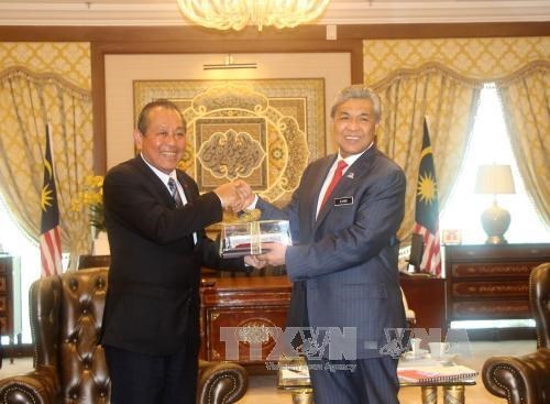 Deputy PM Truong Hoa Binh’s recent visit to Malaysia hailed hinh anh 1