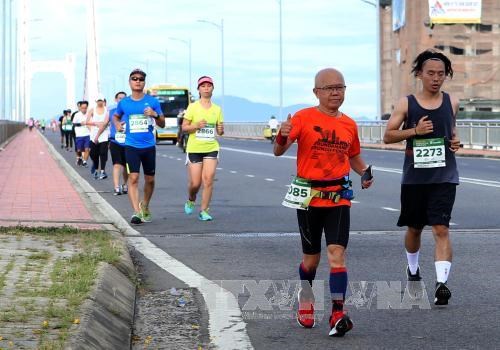 5,000 runners participate in fifth Da Nang Int’l Marathon hinh anh 1