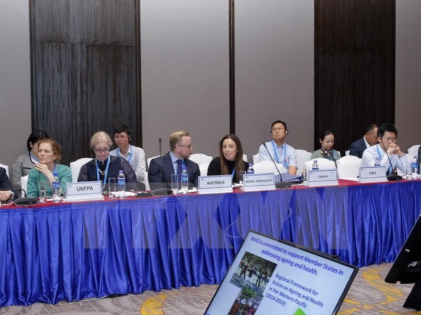APEC officials hail High-Level Meeting on Health and Economy hinh anh 1