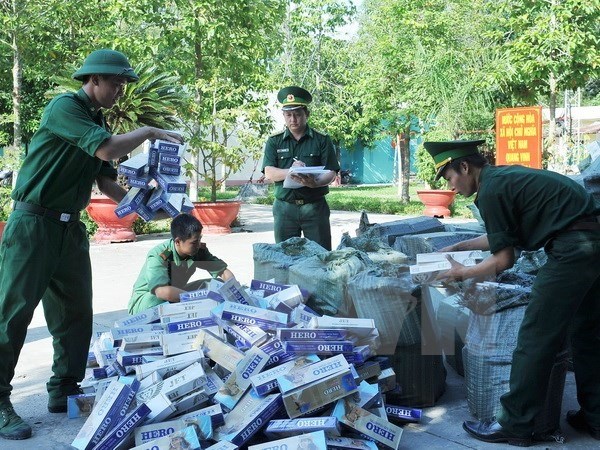 Smuggling persists in southern border provinces hinh anh 1