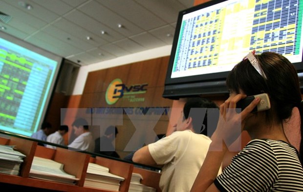 Stocks traded on Hanoi Stock Exchange hit 1,000 hinh anh 1