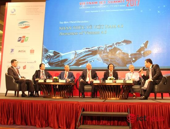 Vietnam gears up for fourth industrial revolution hinh anh 1