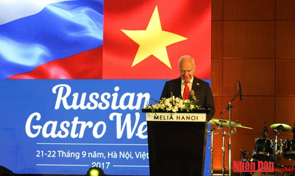 Russian Gastro Week opens in Hanoi hinh anh 1