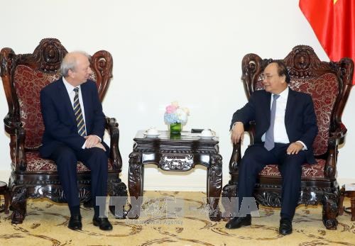 Prime Minister praises Bulgarian Ambassador for contribution to ties hinh anh 1