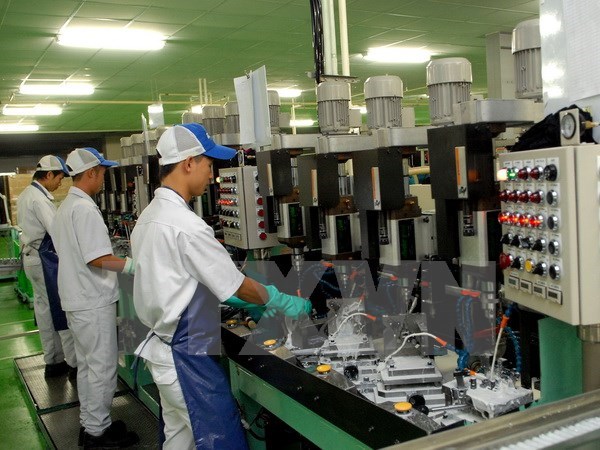 Vietnam’s economy accelerates in nine months hinh anh 1