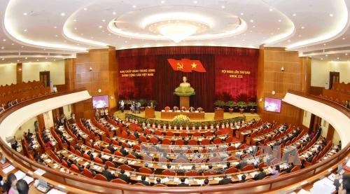 Politburo discusses reconstruction of public administrative units hinh anh 1