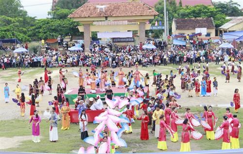 Cham people in Ninh Thuan celebrate Kate festival hinh anh 1
