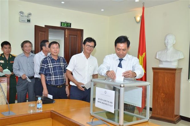 Vietnamese Embassy in Cambodia raises funds for flood victims hinh anh 1