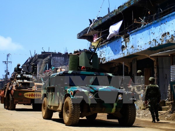 Philippines rescues all hostages held in Marawi hinh anh 1