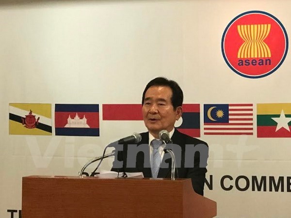 ASEAN taking centre stage in shaping agenda for regional peace, prosperity hinh anh 2