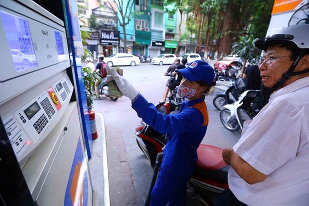 Petrol price up 271 VND per litre hinh anh 1