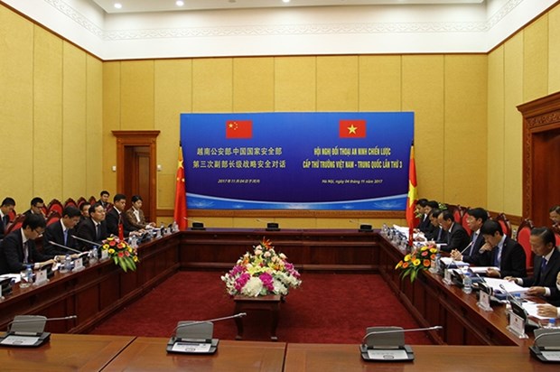 Vietnam, China hold security dialogue at deputy ministerial level hinh anh 1