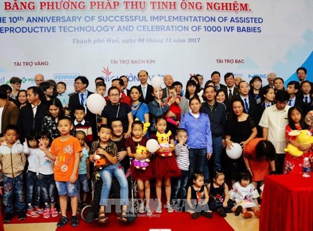 1,000 in vitro fertilised babies born at Hue central hospital hinh anh 1