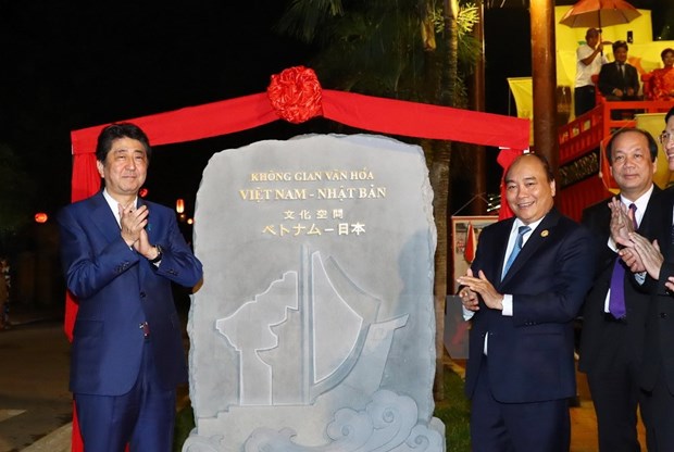PMs launch Vietnam-Japan cultural space in Hoi An ancient town hinh anh 1